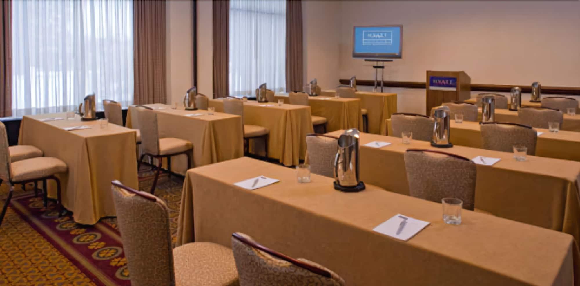 Hyatt Regency Lisle Near Naperville Buitenkant foto
